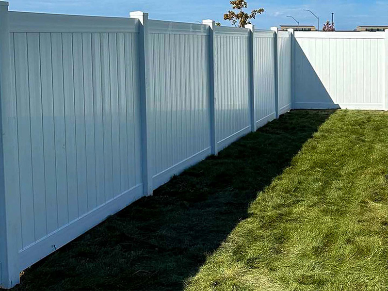 Commercial Vinyl Fence - Sarasota Florida